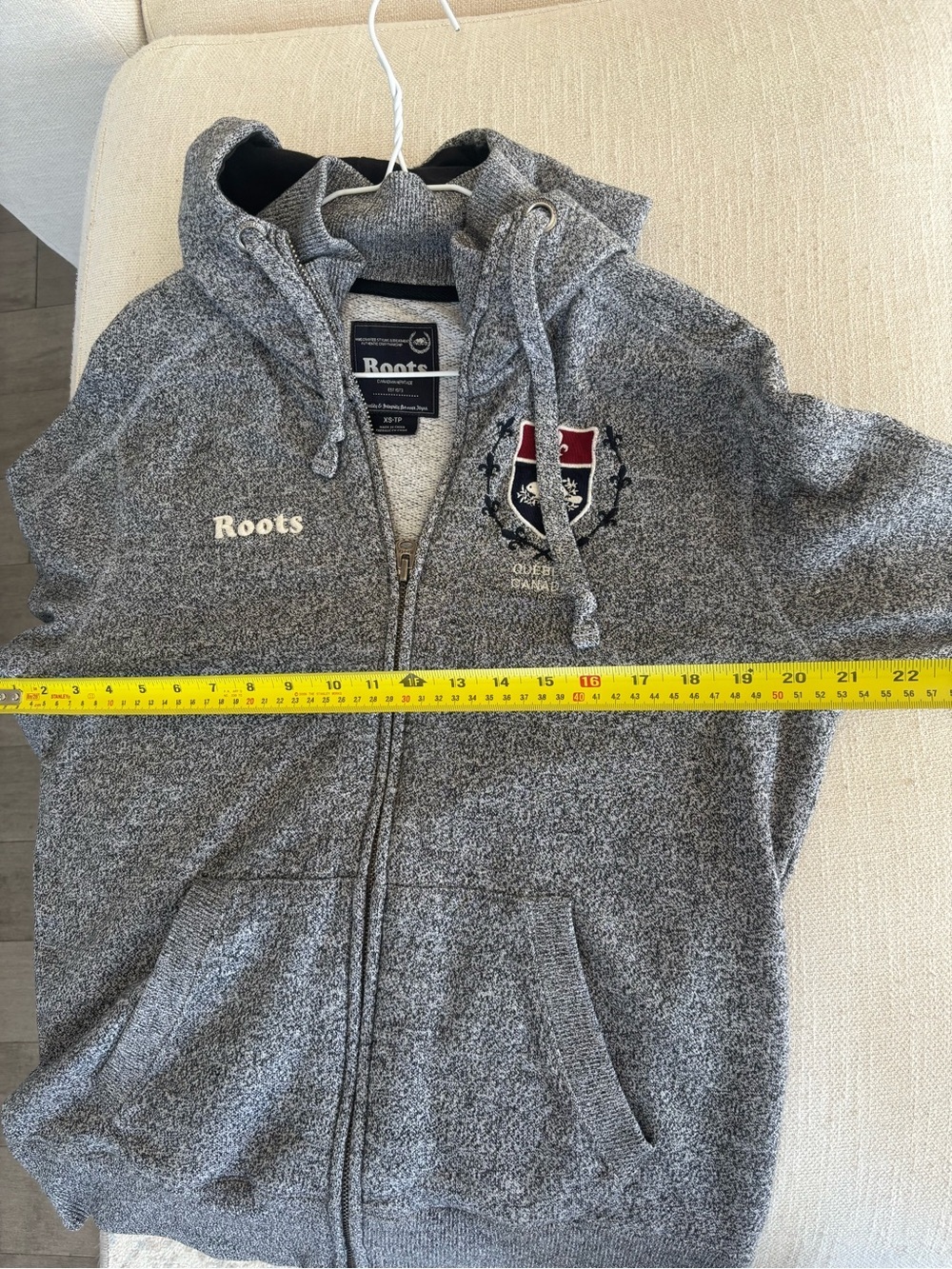 Roots Canada (Quebec) Unisex Gray Full-Zip Hoodie Sweater - Picture 2 of 12
